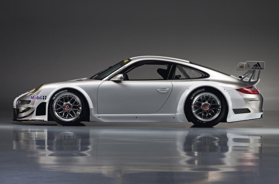  Porsche 911 GT3 RSR 2011 года  (фото 24 из 24)